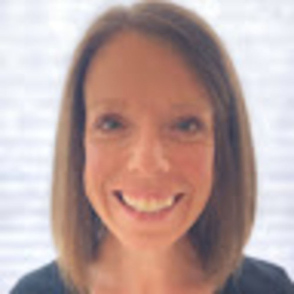 Meet your Posher, Hilary
